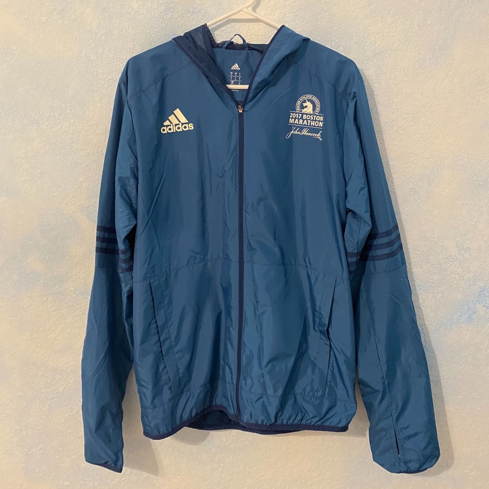 2017 Boston Marathon volunteer windbreaker